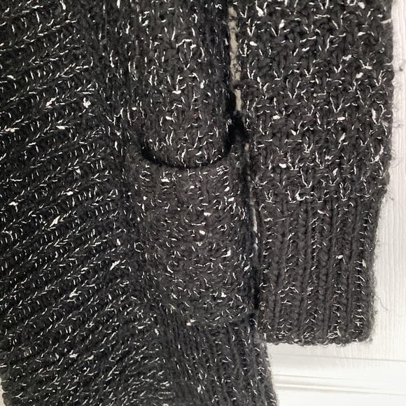 Black knit cardigan sweater with hood - Picture 2 of 5